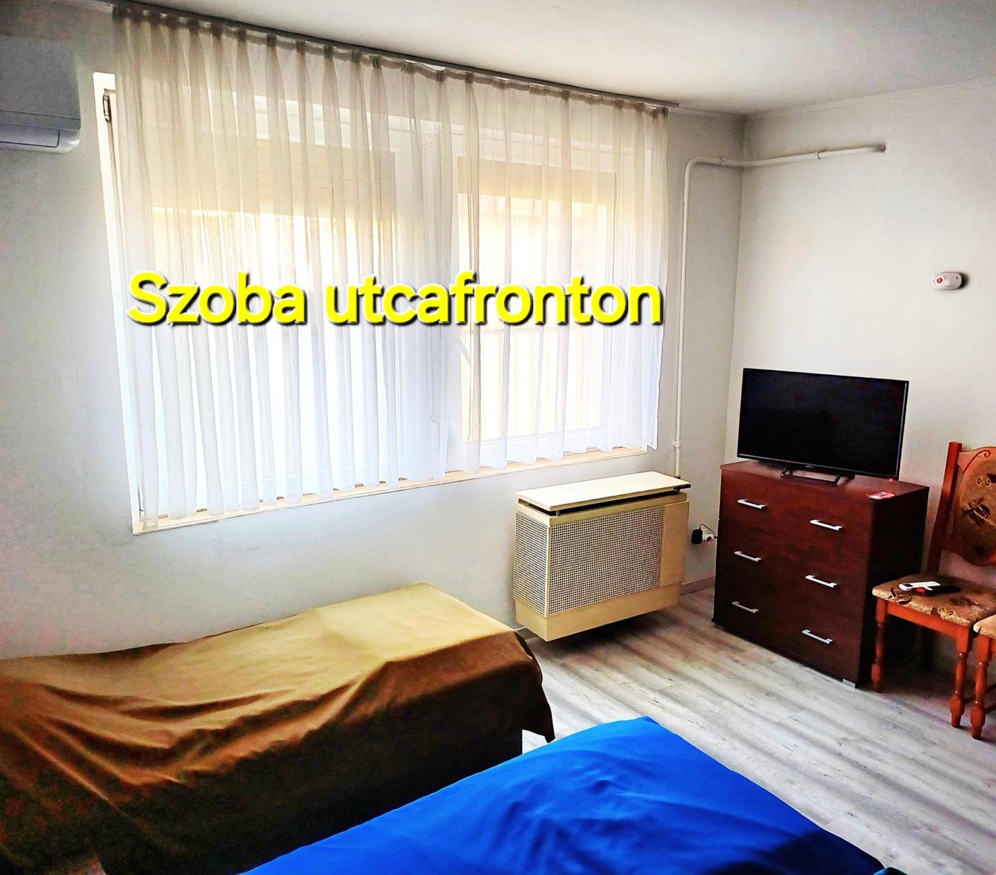 Kiss-Szollosi Vendeghaz Debrecen Buitenkant foto